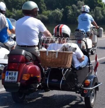 Los amantes de la clásica motocicleta se dieron cita en la octava edición de la Vespa World Days, en Mantova, Italia.