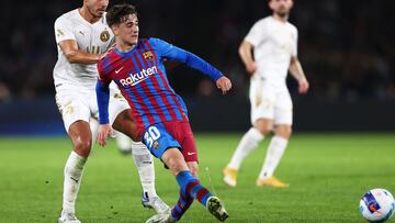 SYDNEY, AUSTRALIA - MAY 25: Gavi of FC Barcelona controls the ball during the match between FC Barcelona and the A-League All Stars at Accor Stadium on May 25, 2022 in Sydney, Australia. (Photo by Matt King/Getty Images)