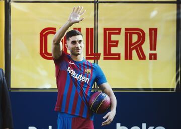 Presentación de Ferrán Torres como nuevo jugador del FC Barcelona.