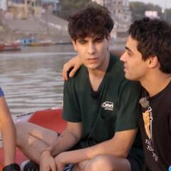 'Los Javis' desvelan el lado oscuro de la fama y la relación con sus familias