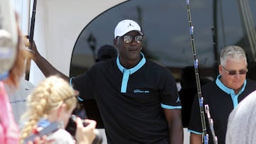 El histórico basquetbolista participó en un reconocido torneo de pesca, en el que junto a su equipo, logró capturar a un marlín de 200 kilos.
