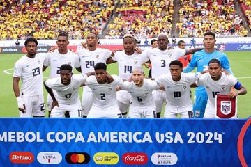 La Selección Colombia goleó 5-0 a Panamá y se aseguró en las semifinales de la Copa América 2024. Jhon Córdoba, James Rodríguez, Luis Díaz, Richard Ríos y Miguel Borja fueron los encargados de darle el triunfo al equipo nacional.