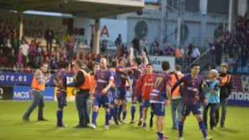 El Eibar, celebrando su clasificación.