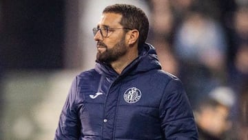 Bordalás: “Nos hemos complicado la vida con las expulsiones”