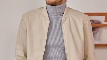Abrígate en invierno con este jersey de punto con cuello alto y elástico, que se adapta a todo tipo de cuerpos