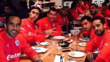 La Roja comparti&oacute; una cena fuera de Juan Pinto Dur&aacute;n.