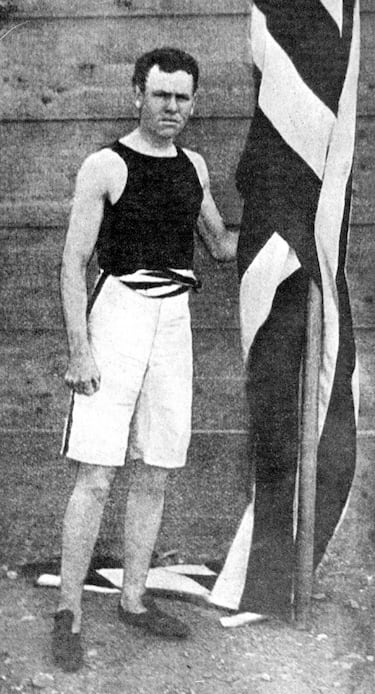 Connolly: primer 'oro' olímpico: corresponsal de guerra, marinero, escritor...