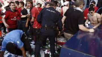 Imagen del derrumbe de la valla en El Sadar.