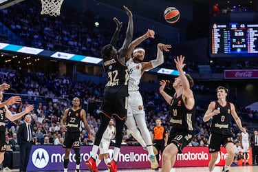 El Madrid reacciona y se pasea