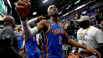 The Oklahoma City Thunder are moving onto Round 2 of the NBA Playoffs after sweeping the Pelicans and the fans gave them a warm 3 a.m. welcome home!