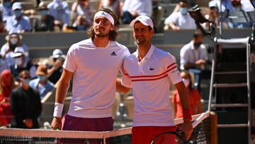 Consulta el horario y dónde y cómo ver la final masculina del Open de Australia 2023 entre Stefanos Tsitsipas y Novak Djokovic en el primer Grand Slam del año.