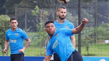 Frank Fabra durante un entrenamiento con Boca Juniors.