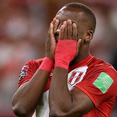 Advíncula nunca se fue