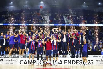 Lo jugadores del Barcelona, campeones de la ACB.