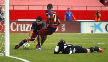 Neymar marca el 2-1.