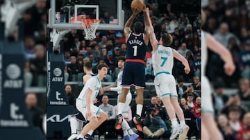 James Harden alcanzó el noveno puesto histórico de anotadores en la NBA tras superar a Shaquille O’Neal en la victoria de los Clippers ante Charlotte.