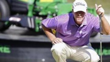 Steve Stricker está cerca de lograr su tercer título en el John Deere Classic.