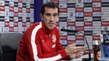 Diego Godín, en rueda de prensa.