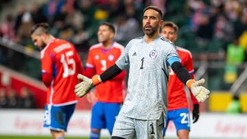 WARSAW, POLAND - NOVEMBER 16: Claudio Bravo of Chile looks on during the friendly match between Poland v Chile on November 16, 2022 in Warsaw, Poland. (Photo by Mateusz Slodkowski/DeFodi Images via Getty Images)