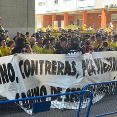 La afición del Cádiz protesta por la gestión