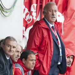 Del Bosque: "Bellerín se queda hasta saber de Carvajal"