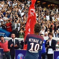 La cesión del número 10 de Pastore a Neymar, al descubierto