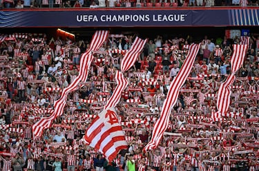 Ambiente en San Mamés en el partido Athletic-Arsenal.