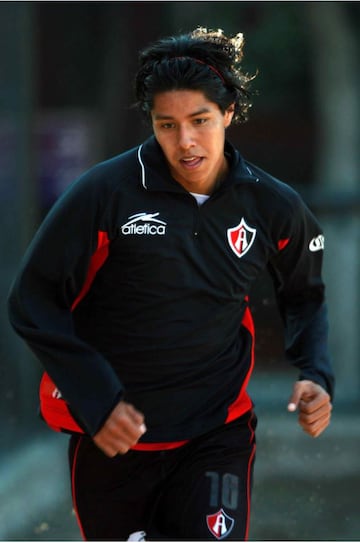 Ayala tiene siete años con Tigres, pero su prometedora carrera comenzó con Atlas. Durante cuatro años protegió los colores 'Rojinegros' hasta que el billete del norte lo alejó de su primera casa.