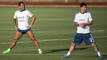 Así ha sido la 'extraña' relación de Messi y Tevez