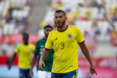 Colombia llama a Luis Suárez y destroza al Almería: se pierde el playoff ante el Real Oviedo