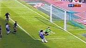 <B>OCASIONES CLARAS</B>.Posse casi marca en el segundo 23. Cavallero estuvo listo.