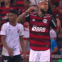 ¡Era un golazo!: el zurdazo de Vidal que casi lo convierte en héroe