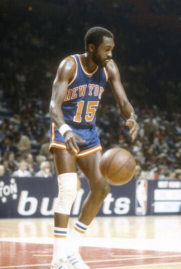 Baltimore Bullets (1967-1971) y New York Knicks (1971-1980). 