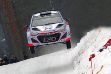 Thierry Neuville (Hyundai i20 WRC). Rally de Suecia 2015.