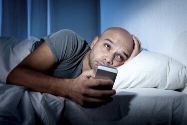 Si tienes Internet de alta velocidad duermes 25 minutos menos por las noches