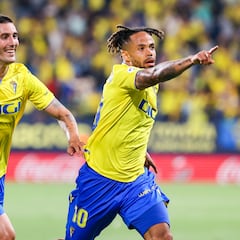 Resumen y goles del Cádiz CF vs. Real Valladolid CF, jornada 35 de LaLiga Santander