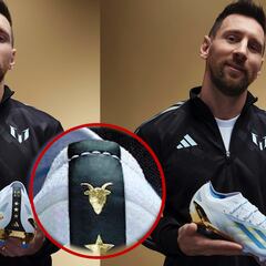 A golden GOAT sits atop the back of Lionel Messi’s new Adidas cleats, “Las Estrellas”, with three stars representing Argentina’s three World Cup victories.