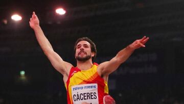 Eusebio C¨¢ceres se cae del Europeo por "unas molestias"