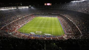 Ambiente en el Camp Nou.