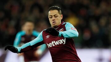Javier Hernández ingresó al minuto 81 para los 'Hammers', aunque su club aún no logra salir de zona de descenso.