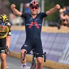 Pidcock busca el triplete: ciclocrós, MTB y carretera