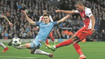 Mbappe con el Mónaco ante el City.