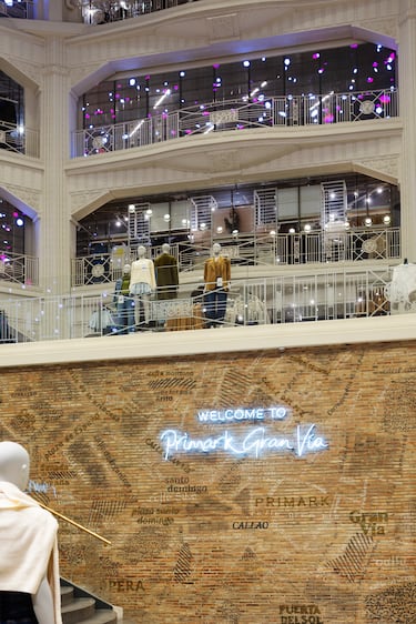 Primark Gran Vía cumple diez años: así son los datos de la mayor tienda de la marca en España