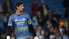 Thibaut Courtois sale lesionado ante Manchester City; peligra su presencia contra México