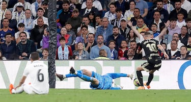 Ocasión de Iago Aspas parada por Courtois.