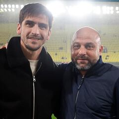 Manolo y Gerard, reunidos con luz y taquígrafos: 240 testigos