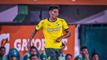 Aarón Molinas con la camiseta de Defensa y Justicia.