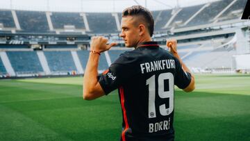 Rafael Santos Borr&eacute; usar&aacute; el &#039;19&#039; en Eintracht Frankfurt.