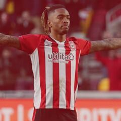 Llamando a las puertas de la Premier y a ser el nuevo Vardy: el '9' más letal de Inglaterra