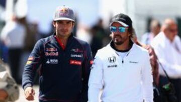 Carlos Sainz defiende a Fernando Alonso